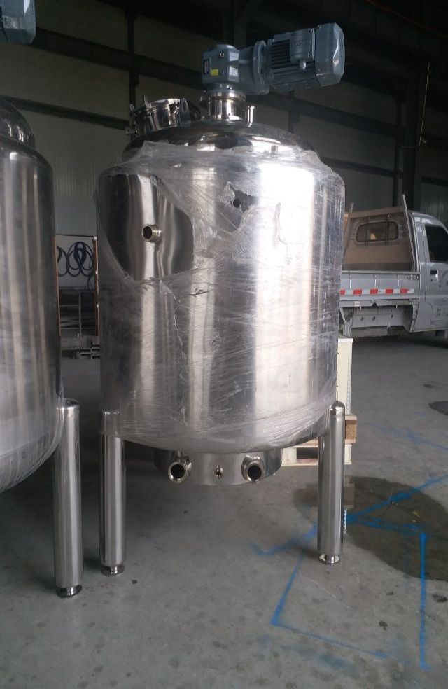 Electric heating mixing tank